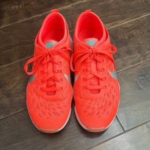 Women's Nike Zoom Fit Agility - Neon/Hot Pink Size 7   Athletic Shoes